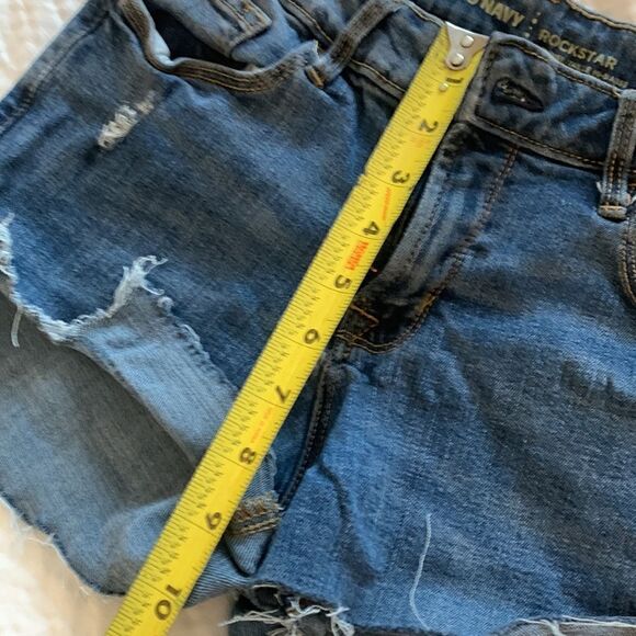 Booty shorts, old navy, size 4, cotton/polyester/spandex - Picture 5 of 7
